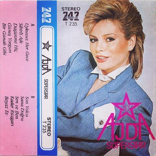 Ajda Superstar ('83)